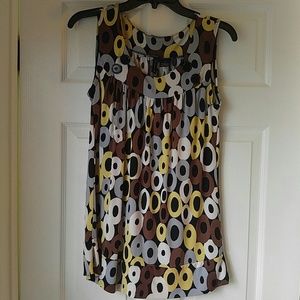 Sleeveless printed tunic